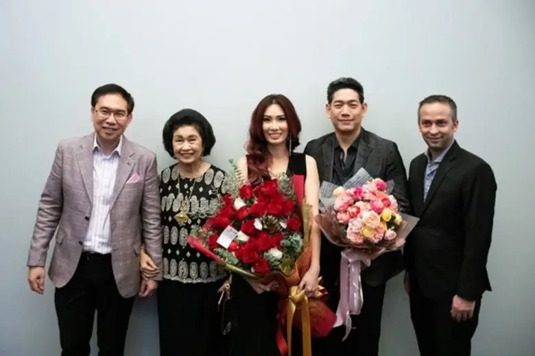 ผ่านไปอย่างสวยงามกับคอนเสิร์ต Shades of L...