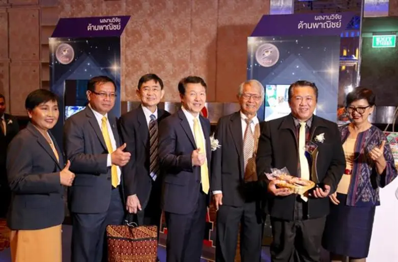 มข.รับรางวัลวิจัยเด่น จาก สกสว. ชูไก่ 3Low แก้ปัญหาเศรษฐกิจไทย