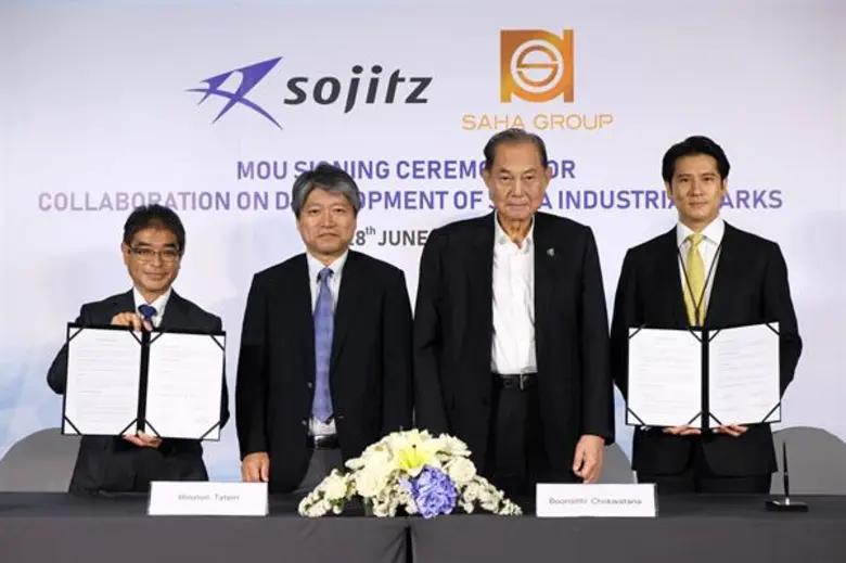 Mr. Hironori tateiri (ที่ 2 จากซ้าย) Depu...