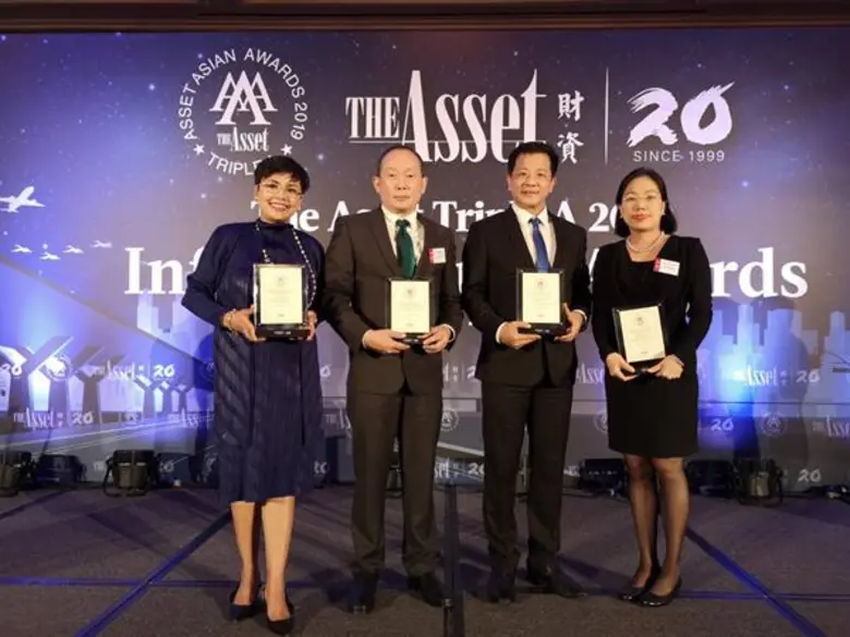 คุณสุทัศน์ บุญยอุดมศาสตร์ (ขวา) กรรมการแล...