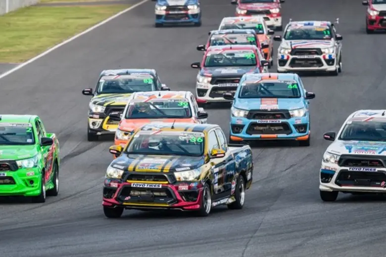 สนามช้างเดือด! "โชคชัย-เมฆรัชคีฏาก์" โชว์...