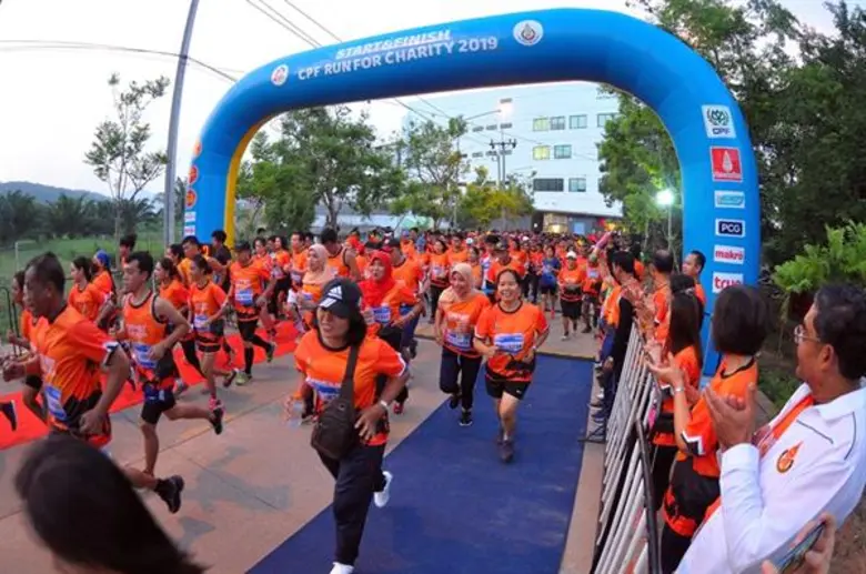 นักวิ่งใจบุญ ชวนเพื่อนรักสี่ขาขนปุย ร่วมวิ่งการกุศล CPF-VET HATYAI RUN FOR CHARITY 2019 ชิงถ้วยพระราชทาน