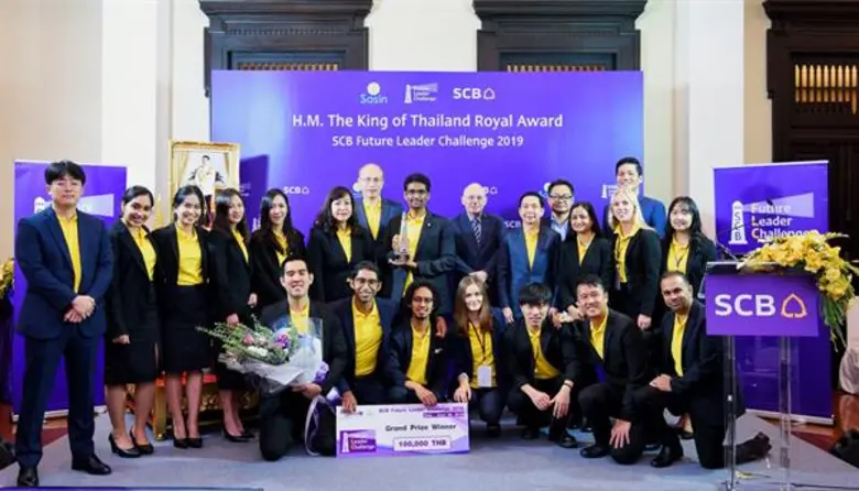 ศาสตราจารย์ ดร.เอียน เฟนวิค ผู้อำนวยการ S...