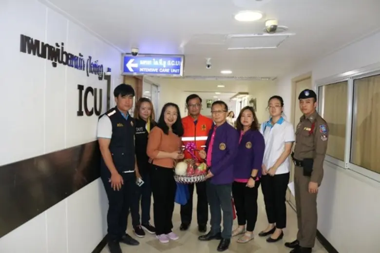 ผวจ.เชียงใหม่ พร้อมหน่วยงานภาครัฐและเอกชน รุดเยี่ยมให้ความช่วยเหลือนักท่องเที่ยวจีน ประสบอุบัติเหตุ ที่ โรงพยาบาลลานนา