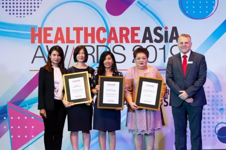 นพ.ก้องเกียรติ เกษเพ็ชร ประธานคณะผู้บริหา...