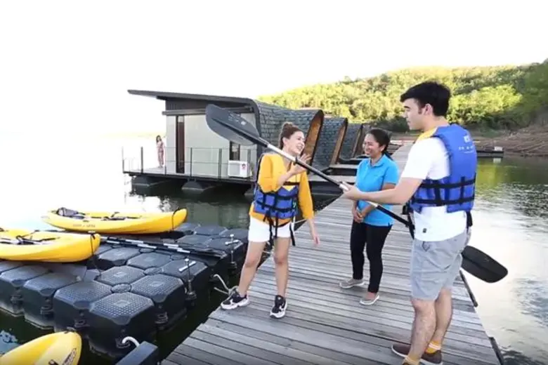 ทีวีไกด์: รายการ "หนีเที่ยวกัน" ส่อง “เจมส์&โฟกัส” สุดสวีท ย่องโรแมนติกกลางสายน้ำ