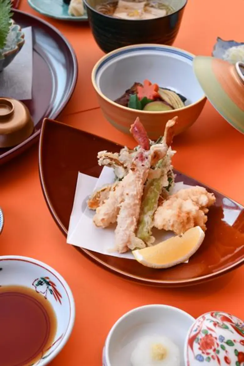 เมนูพิเศษช่วงฤดูร้อนของประเทศญี่ปุ่น ที่ห้องอาหารยามาซาโตะกับ