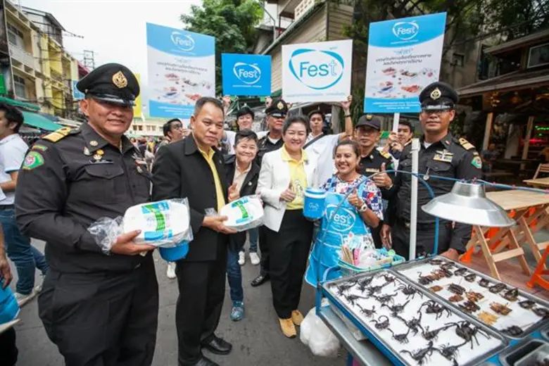 เอสซีจี ร่วมกับสมาคมผู้ประกอบธุรกิจถนนข้า...