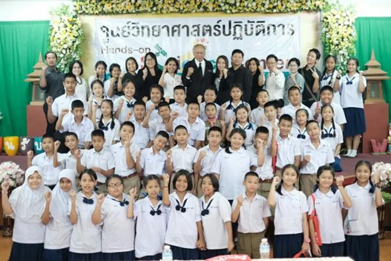 เป็นที่ทราบกันดีว่าการแก้ปัญหาความยากจนที...