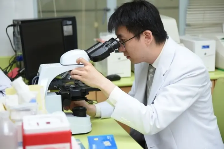 ไม่เคยสูบบุหรี่ แต่ก็เป็นมะเร็งปอดได้ มาตรวจคัดกรองความเสี่ยงโรคมะเร็งก่อนจะสายเกินไป