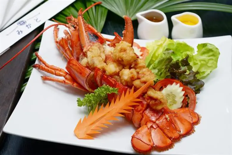 กุ้งมังกรเจ้าสมุทร ห้องอาหารญี่ปุ่น มิกาโ...