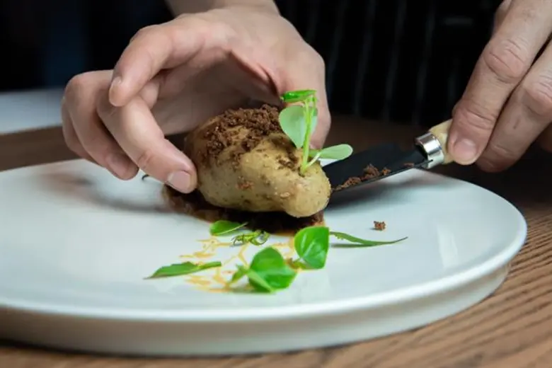 Savelberg และ J’AIME by Jean-Michel Lorain ร้านรางวัล 1 ดาวมิชลิน ร่วมรังสรรค์อาหารมื้อค่ำแบบฝรั่งเศสที่ผสานความเป็นไทยในงาน 'มิชลิน ไกด์ ไดน์นิ่ง ซีรีย์’ ครั้งที่ 2 ของปี 2562