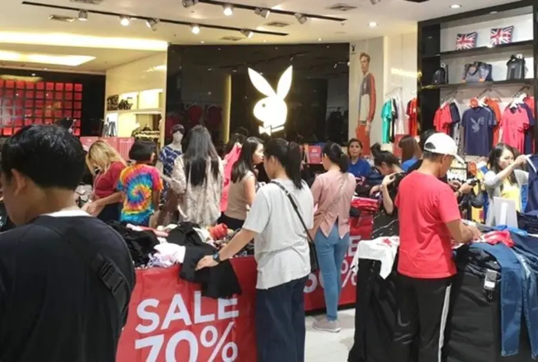 “PLAYBOY KNOCK OUT SALE” ลดสูงสุด 70% ณ ศูนย์การค้าจังซีลอน ป่าตอง ภูเก็ต