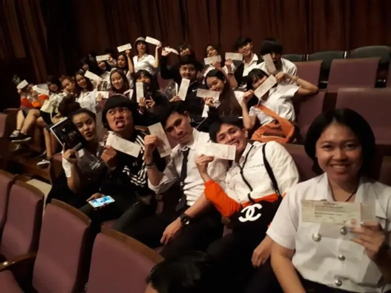 ภาพข่าว: ประสบการณ์จริง! เด็กศิลปะการแสดง ม.ศรีปทุม ชมละครเวที "บัลลังก์เมฆ THE MUSICAL 2019"