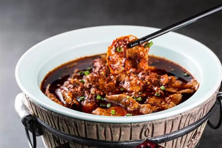 ลิ้มลองเมนูอาหารเสฉวนรสชาติเผ็ดร้อนจัดจ้านรังสรรค์โดยเชฟรับเชิญพิเศษ “บอริส หยาง” บินตรงจาก โรงแรมแชงกรี-ลา เฉิงตูณ  โรงแรมแชงกรี-ลา กรุงเทพฯ