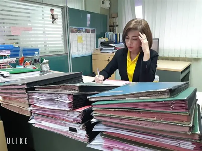 จิตแพทย์ แนะวิธีป้องกันปัญหา “หมดแบ็ตทำงาน” มนุษย์เงินเดือน!! ควรเลี่ยง“หอบงาน”ไปทำที่บ้าน