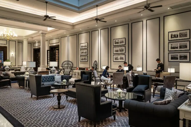 เวิลด์ รีวอร์ด โซลูชั่น จำกัด จัดทริปสุดเอ็กซ์คลูซีฟ บินลัดฟ้าฉลองครบรอบ 1 ปี พร้อมเปิดตัวแบรนด์ Silver Voyage