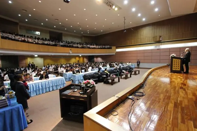 มหาวิทยาลัยศรีปทุม วิทยาเขตชลบุรี จัดประช...