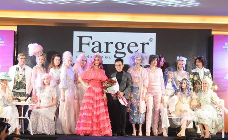 ฐิสา ควงคู่ มุก-วรนิษฐ์ จัดเต็มแฮร์แฟชั่นโชว์ชุดพิเศษ รวมพลังช่างผม และคนรักผม รวมตัวจัดซื้อ “วิกผม” ให้ผู้ป่วยมะเร็ง ในงาน Hairworld Run Fun Fest Day