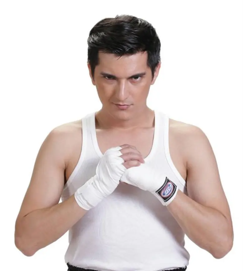 ฮั่น อิสริยะ ชกกับ ชิน ชินวุฒ ในศึก “10 Fight 10” คู่ที่ 5 จากเพื่อนรักต้องมาแลกหมัดบนสังเวียนจริง…จันทร์นี้มีลุ้นน็อค!!!