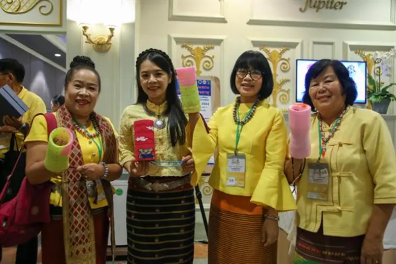 สกสว.จับมือ มธ. ปลุกวัยเกษียณ สร้างนวัตกรรมผู้สูงอายุ ลดความเสี่ยง-ความเหลื่อมสังคมสูงวัย คัด 7 ชิ้นงานสุดเจ๋ง รับโล่จากอธิบดี ผส.