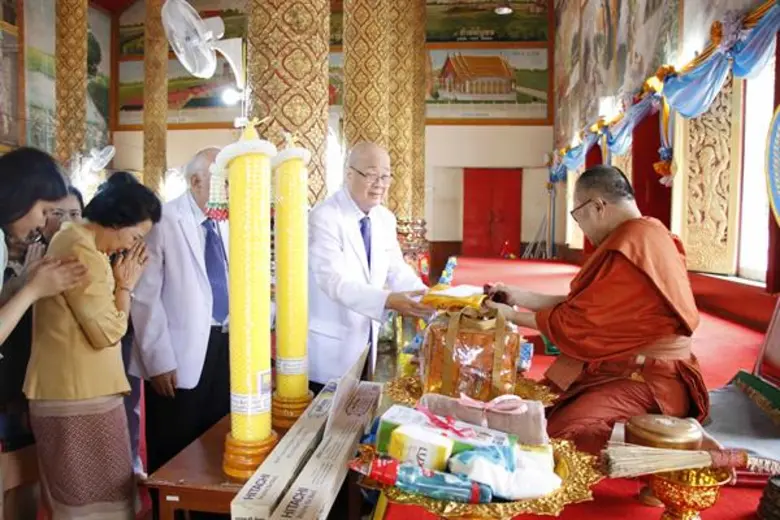ภาพข่าว: โรงพยาบาลไทยนครินทร์ร่วมกับมูลนิธิหลวงพ่อพุธ-จตุเจริญ สืบสานประเพณีอันดีงามของไทยเนื่องในวันเข้าพรรษาประจำปี 2562