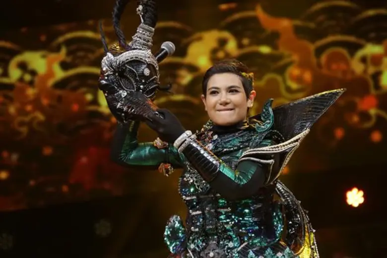 The Mask วรรณคดีไทย ดุเด็ดเผ็ดมัน  “หน้ากากโสนน้อยเรือนงาม” คว้าแชมป์กรุ๊ปไม้ตรี ถอดหน้ากากชาละวัน เป็น “ซิลวี่ ภาวิดา”