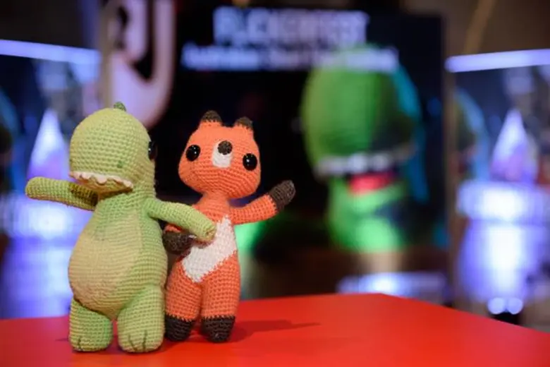 คุณอัลลัน แมคคินนอน เอกอัครราชทูตออสเตรเล...