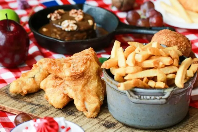 เดอะ เซนต์ รีจิส กรุงเทพฯ เชิญเหล่านักชิมร่วมออกเดินทาง เพื่อสัมผัสประสบการณ์ความอร่อยรูปแบบใหม่ไปกับ 'Signature Themed Sunday Brunch - Great British Summertime’ ในวันที่ 21 กรกฎาคม 2562 ณ ห้องอาหารวูว์