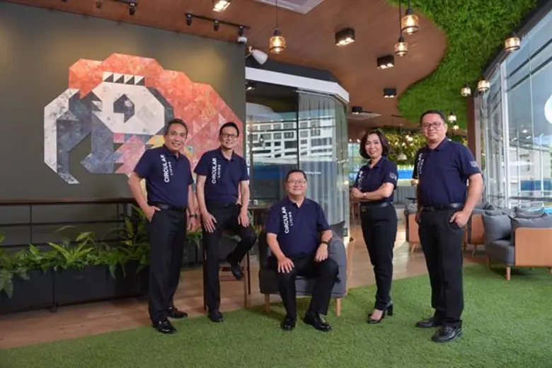 ปตท. – พีทีที โออาร์ – จีซี เปิด คาเฟ่ อเมซอน เซอร์คูล่า ลิฟวิ่ง คอนเซ็ปต์ แห่งแรกของไทย ใส่ใจสิ่งแวดล้อม ร่วมสร้างสรรค์ผลิตภัณฑ์ตกแต่งร้านจากขยะแปรรูป