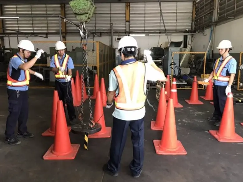 พัฒนาฝีมือแรงงานงานลำพูน ขับเคลื่อนโลจิสติกส์ ฝึกทักษะแรงงานผู้บังคับปั้นจั่นฯ สร้างความปลอดภัยในงานอุตสาหกรรม