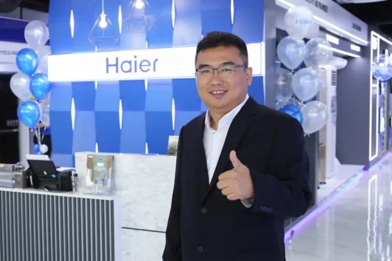 มร. จาง เจิ้งฮุ้ย ประธานกรรมการบริหาร บริ...