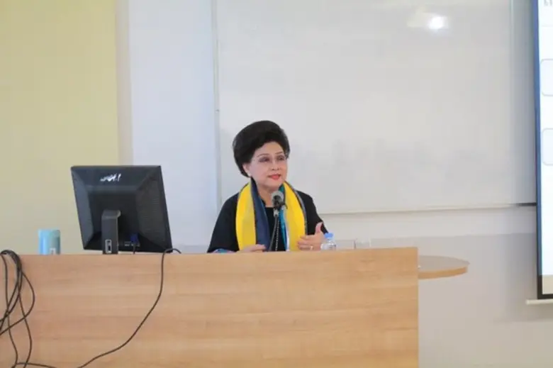 เรียนกับตัวจริง ประสบการณ์จริง นักศึกษาระดับปริญญาโ...