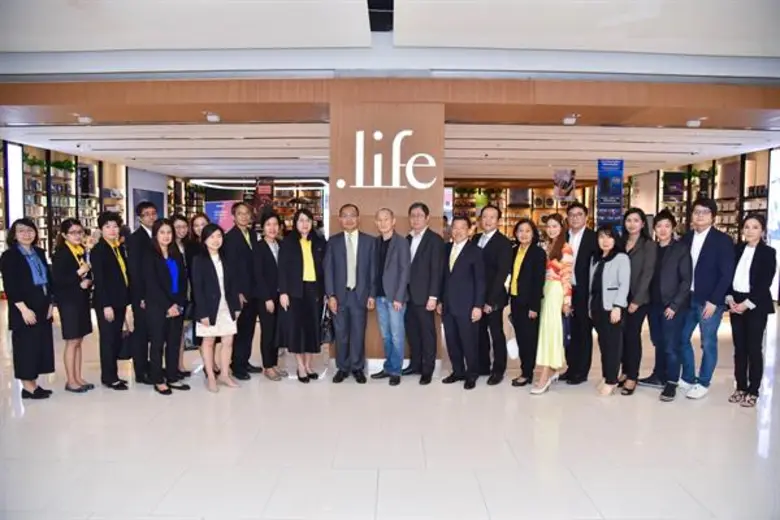 คุณณรงค์ อิงค์ธเนศ (ที่ 13 จากขวา) ประธาน...