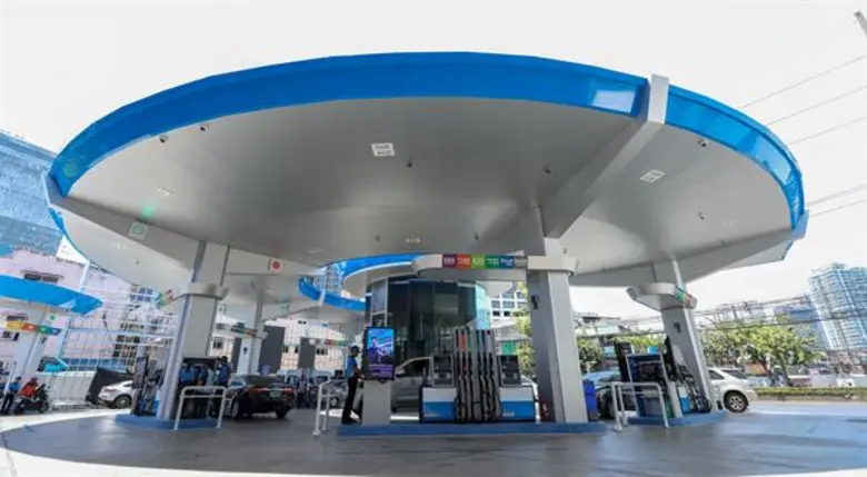 นางสาวจิราพร ขาวสวัสดิ์ ประธานเจ้าหน้าที่...