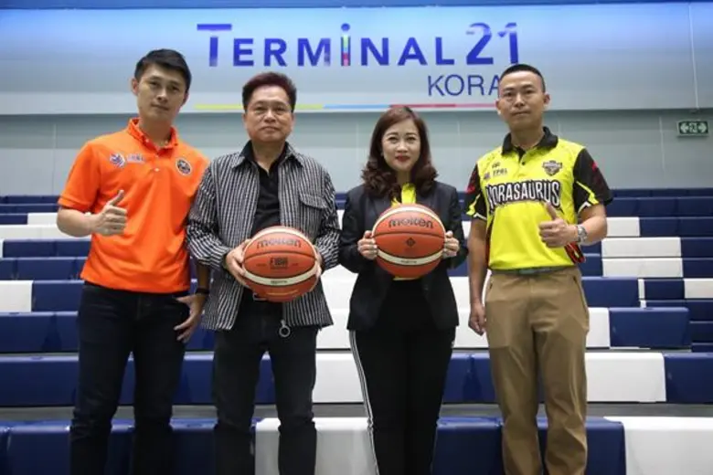 คุณจิรัญ รัตนะวิริยะชัย กรรมการ บริษัท ไท...