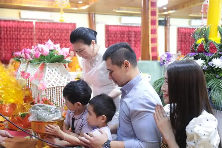 วันเข้าพรรษา เป็นวันสำคัญทางพระพุทธศาสนา ...