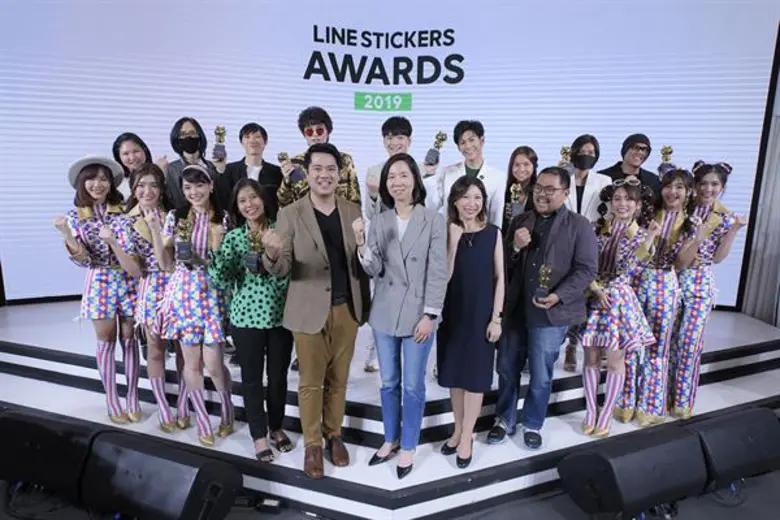 BNK48 สุดปลื้ม! รับรางวัลสุดยอดสติกเกอร์ต่อเนื่องปีที่ 2 ในงาน “LINE STICKERS AWARDS 2019”