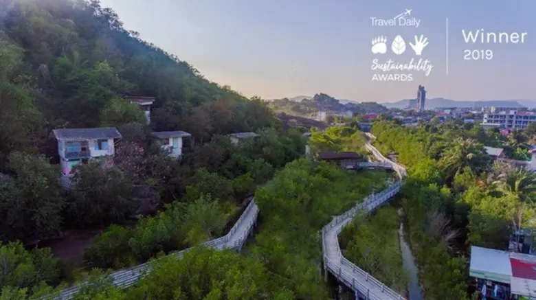 ชีวาศรม อินเตอร์เนชั่นแนล เฮลท์ รีสอร์ท ร...