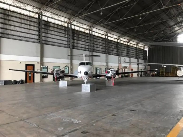 บริษัท วิทยุการบินแห่งประเทศไทย จำกัด มอบโอนอากาศยาน Super King Air 200 และอะไหล่ให้กับ สถาบันการบินพลเรือน