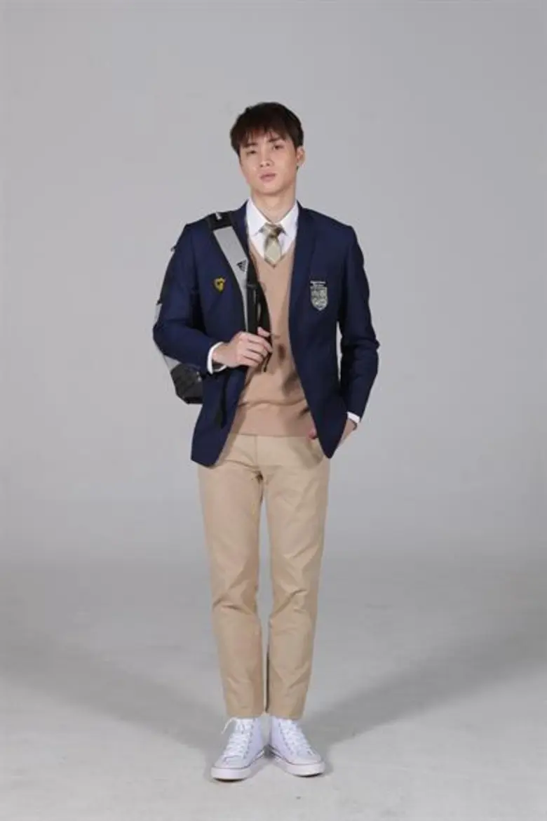 หนุ่มหล่อหน้าตาดี แถมมีของ "มีน-พีรวิชญ์ ...