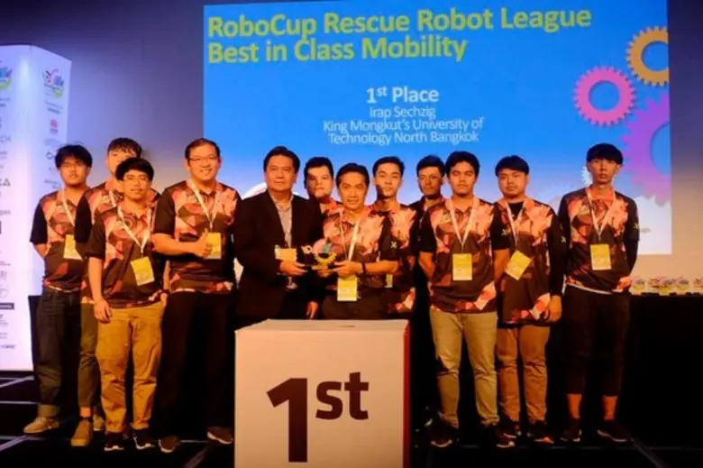 ภาพข่าว: ทีมหุ่นยนต์ "iRap Sechzig" มจพ. คว้ารางวัลรองชนะเลิศอันดับ 2 จากการแข่งขันหุ่นยนต์กู้ภัยระดับโลก RoboCup 2019