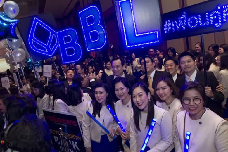 ธนาคารกรุงเทพ รับมอบรางวัล Bank of the Year 2019 พร้อมรางวัลบูธยอดเยี่ยมในงานมหกรรมการเงินครั้งที่ 19