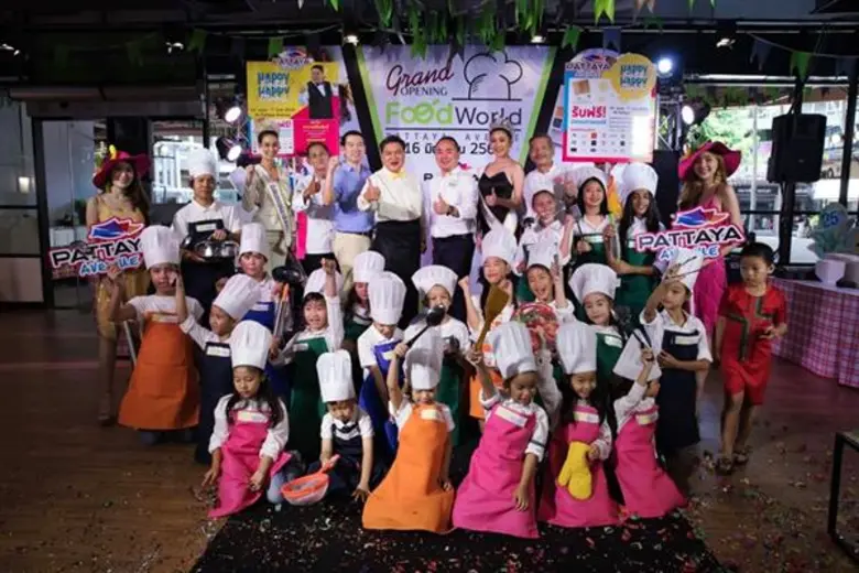 ซีพีเอฟ เปิดศูนย์อาหาร Food World สาขา Pattaya Avenue ประชาชนให้ความสนใจร่วมงานอย่างคับคั่ง
