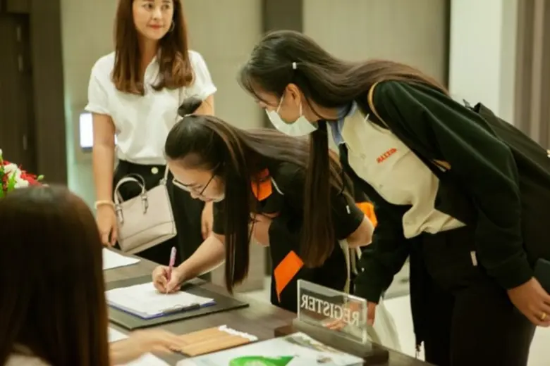 บริษัท เบตเตอร์ เวิลด์ กรีน จำกัด (มหาชน)...