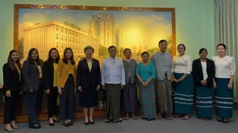 นางสาวรื่นวดี สุวรรณมงคล เลขาธิการ ก.ล.ต....