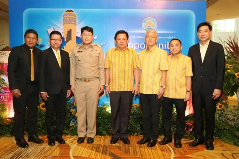 นายวันชัย คงเกษม ผู้ว่าราชการจังหวัดร้อยเ...