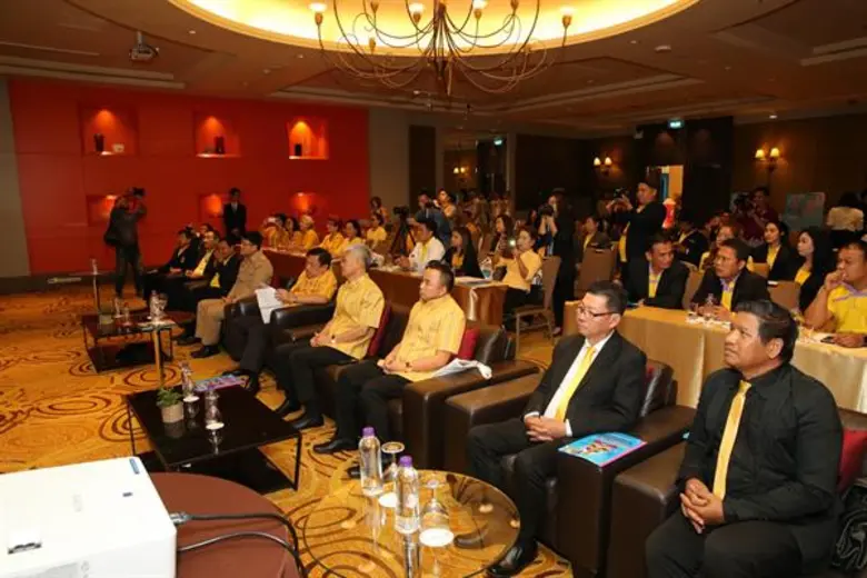 - เนื่องจากการจัดการศึกษาในโลกปัจจุบันได้...