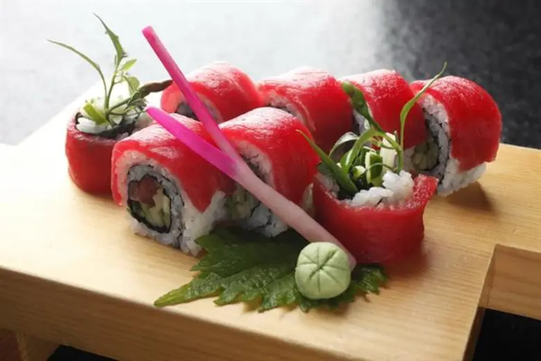 หลากเมนูแคลิฟอร์เนีย มากิ หลายความอร่อยสุดสร้างสรรค์จากห้องอาหารฮากิ ณ โรงแรมเซ็นทาราแกรนด์บีชรีสอร์ทและวิลลา หัวหิน