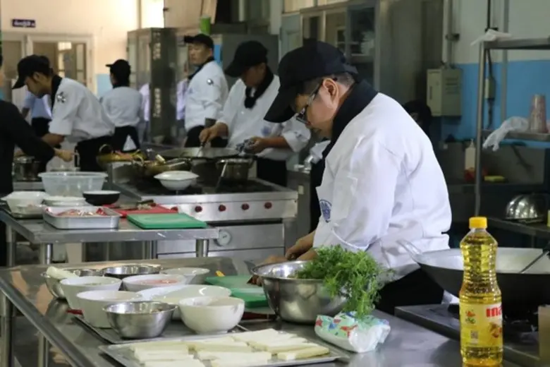 ก.แรงงาน เปิดคอร์ส ติวเข้มกุ๊กอาหารไทย หนุนครัวไทยสู่ครัวโลก